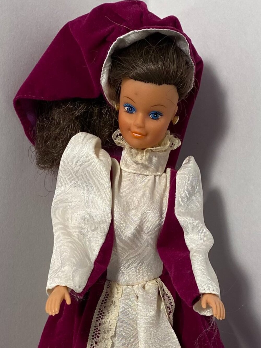Vintage Totsy "Queen Isabella" Fashion Doll 12" Barbie-Clone Great Condition